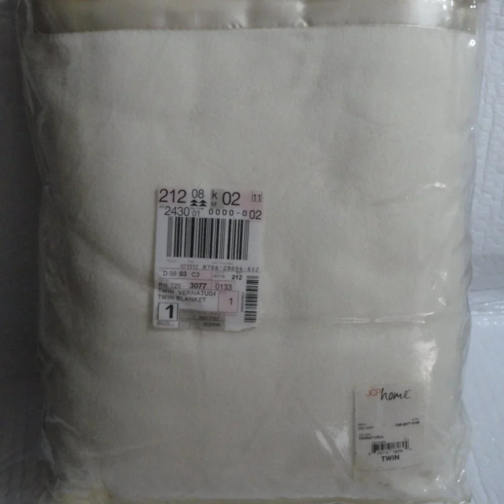 Ever Soft Blanket Vintage Twin Beige with light gold satin trim 66" x 90" - Picture 7 of 10